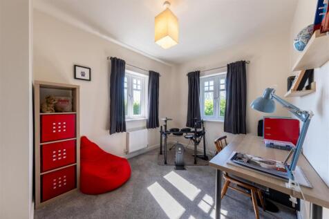 3 Tiverton Way-029.jpg