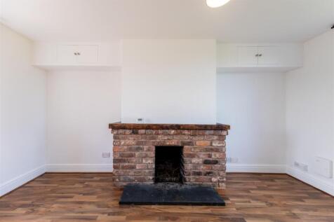 4 Whalley Drive-007.jpg