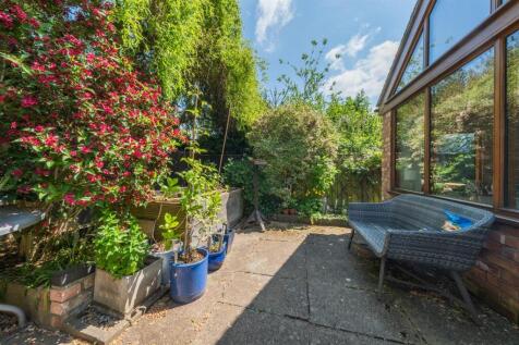 4 Bunbury Court-024.jpg