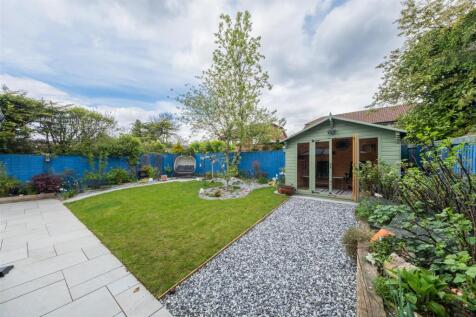 26 Chesterfield Close-037.jpg