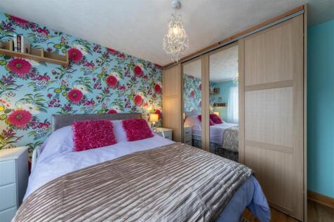 26 Chesterfield Close-028.jpg