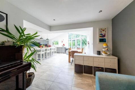Laburnum Cottage-019.jpg