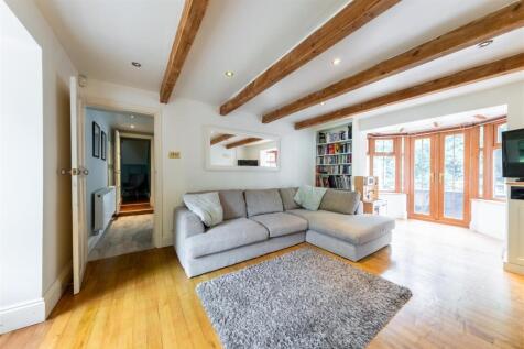 Laburnum Cottage-002.jpg