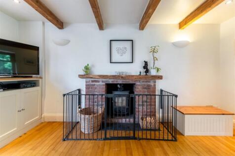 Laburnum Cottage-003.jpg