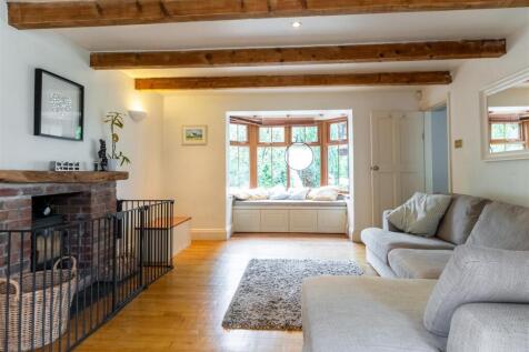 Laburnum Cottage-005.jpg