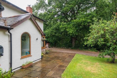 Laburnum Cottage-058.jpg