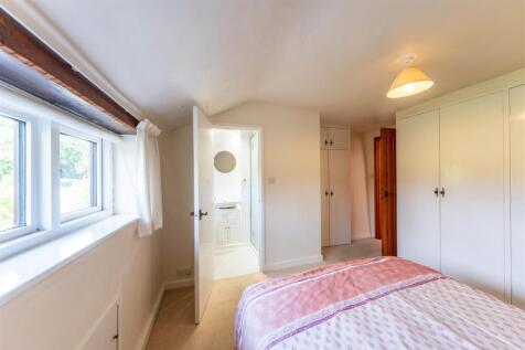 2 Woodside Cottages-023.jpg