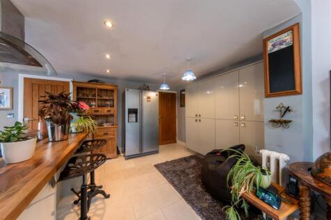 11a Eaton Road-006.jpg