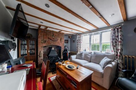 11a Eaton Road-007.jpg