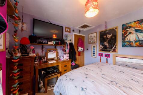 11a Eaton Road-014.jpg