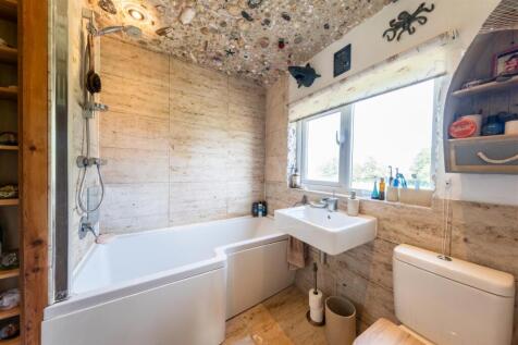 11a Eaton Road-015.jpg