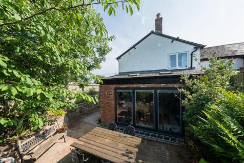 11a Eaton Road-021.jpg