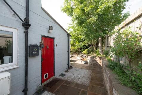 11a Eaton Road-016.jpg