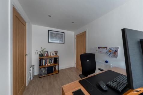 7 Plough Close-018.jpg