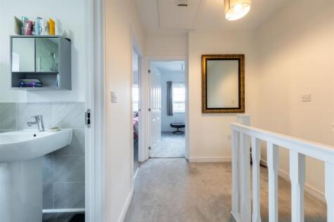 15 Hazelhurst Way-020.jpg
