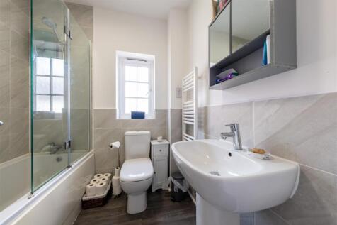 15 Hazelhurst Way-018.jpg