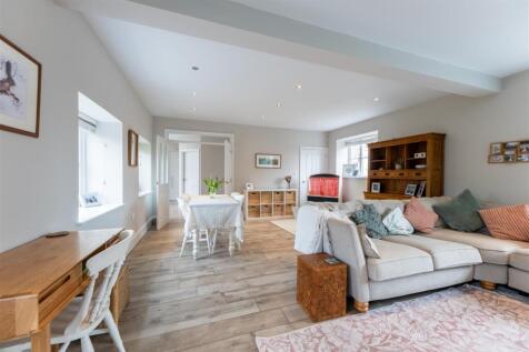 36 The Ridgeway-010.jpg