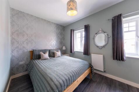 19 Hazelhurst Way-009.jpg