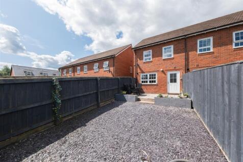 19 Hazelhurst Way-025.jpg