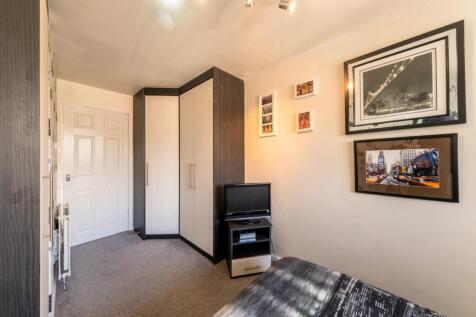 17 Andrew&#39;s Close-024.jpg