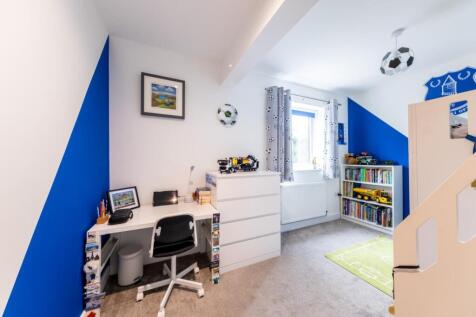 30 Thistle Close-035.jpg