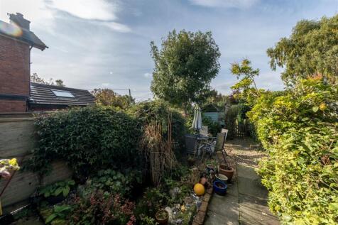 11 Brook Road-017.jpg