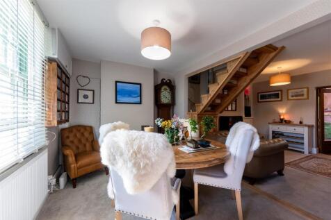 11 Brook Road-007.jpg