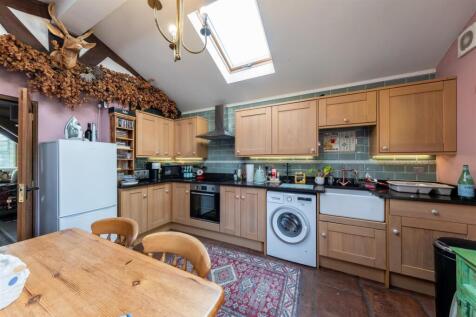 11 Brook Road-004.jpg