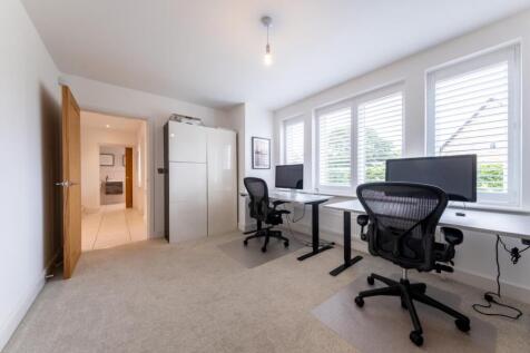 5 Grange Close-023.jpg