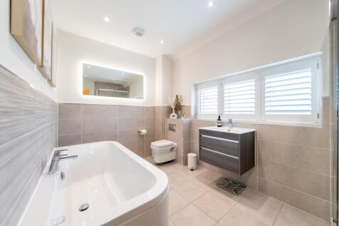 5 Grange Close-052.jpg