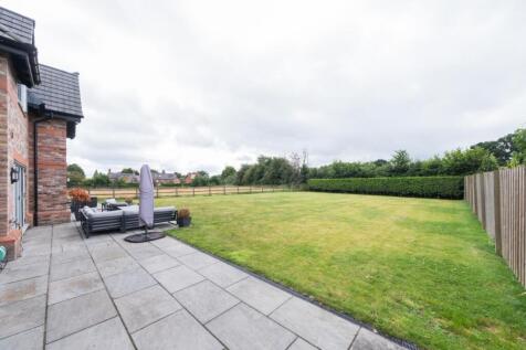 5 Grange Close-057.jpg