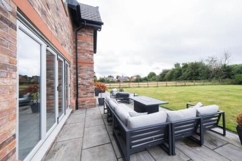 5 Grange Close-058.jpg
