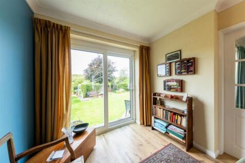 55 Peel Crescent-009.jpg