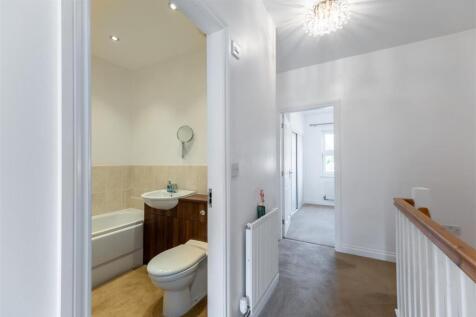 9 Oswalds Way-024.jpg