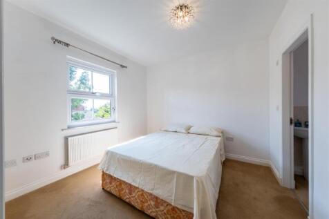 9 Oswalds Way-018.jpg