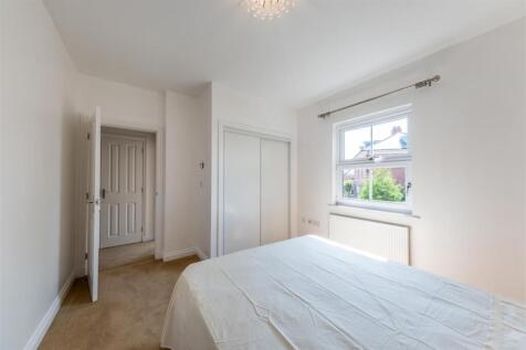 9 Oswalds Way-019.jpg