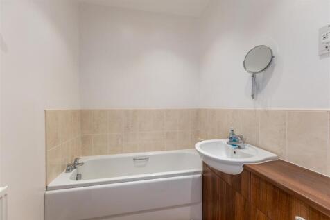 9 Oswalds Way-023.jpg
