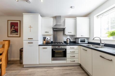 12 Sandstone Lane--001.jpg