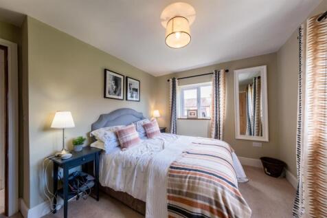 10 Abbotts Road-023.jpg