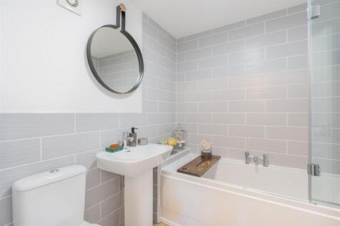 19 Tiresford Close-27.jpg