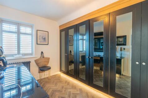 19 Tiresford Close-33.jpg