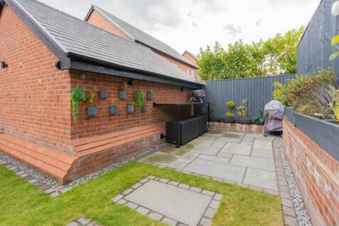 19 Tiresford Close-43.jpg