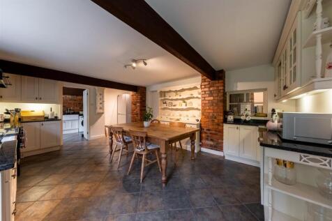 1 Brownhills Barn-004.jpg