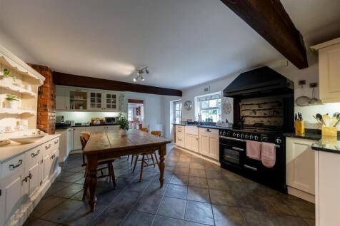 1 Brownhills Barn-001.jpg