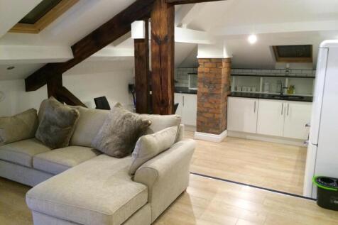Apartment 6, 74 New Briggate - 8.JPG