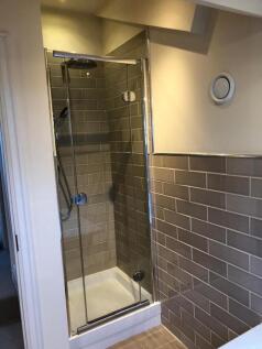 Apartment 6, 74 New Briggate - 7.JPG