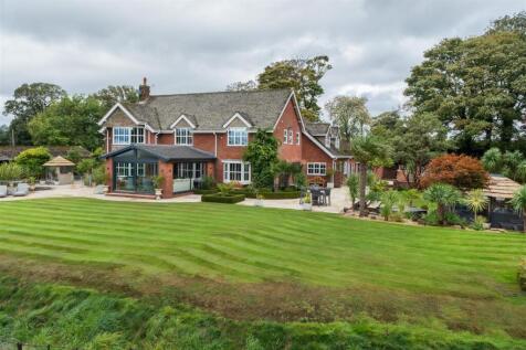 Hill Farm House-180.jpg