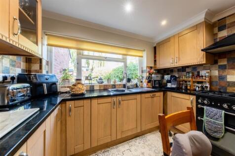 10 Guilden Green-003.jpg