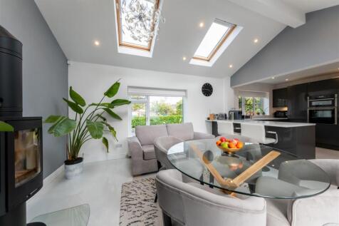 17 Abbotts Road-009.jpg