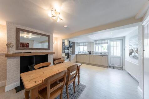 61 High Street-001.jpg